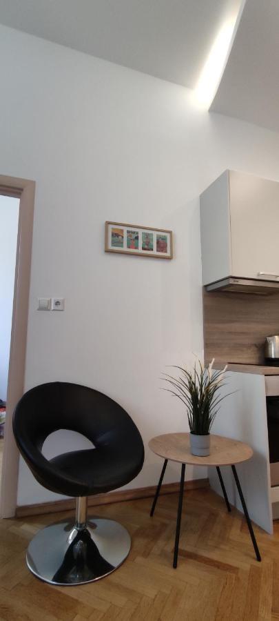Apartment Milani With Private Garage Opatija Exterior photo